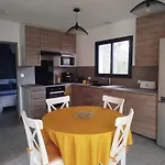 Ceven' O Calme T2 Avec Jacuzzi Prive, Piscine Et Jardin Nyaraló *