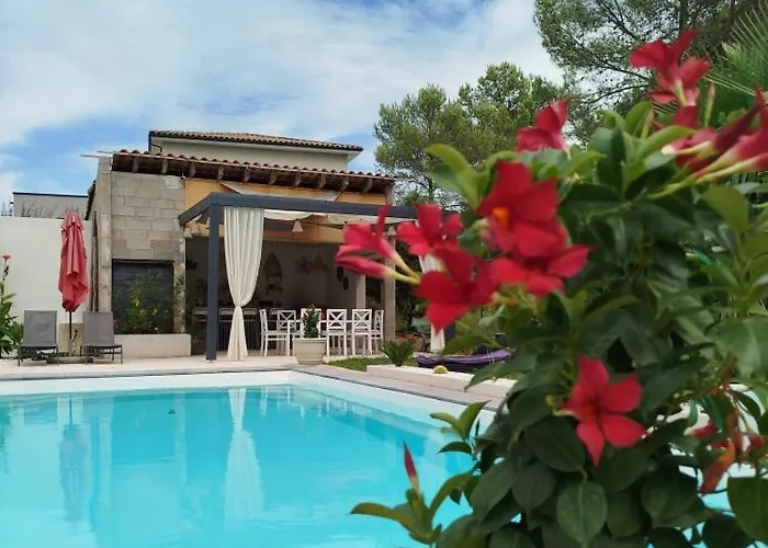 Feriehus T2 Avec Jacuzzi Prive, Piscine Et Jardin *